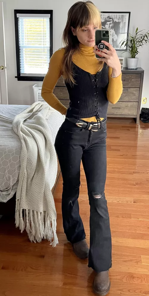 Love this tight pair of bell bottoms