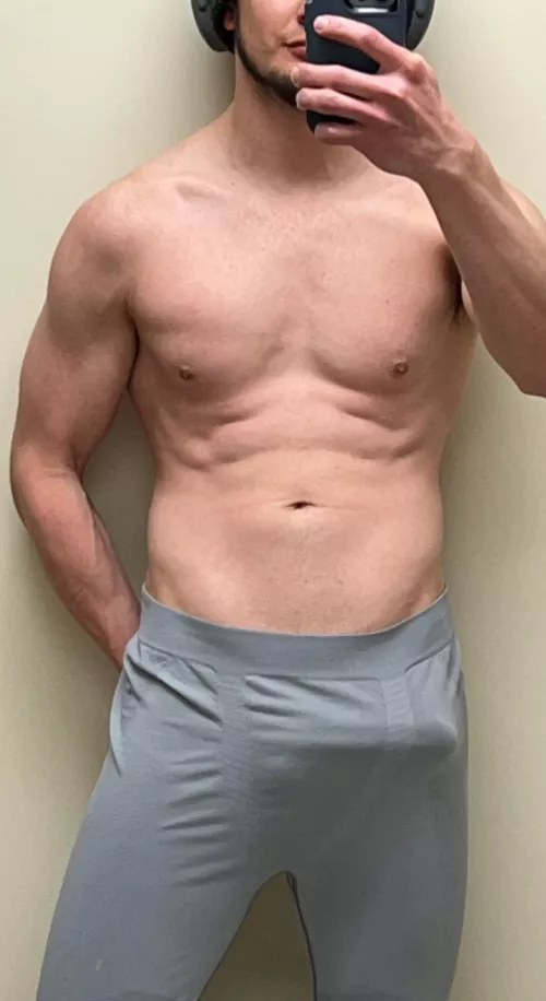 [M] pull it out and squat on me