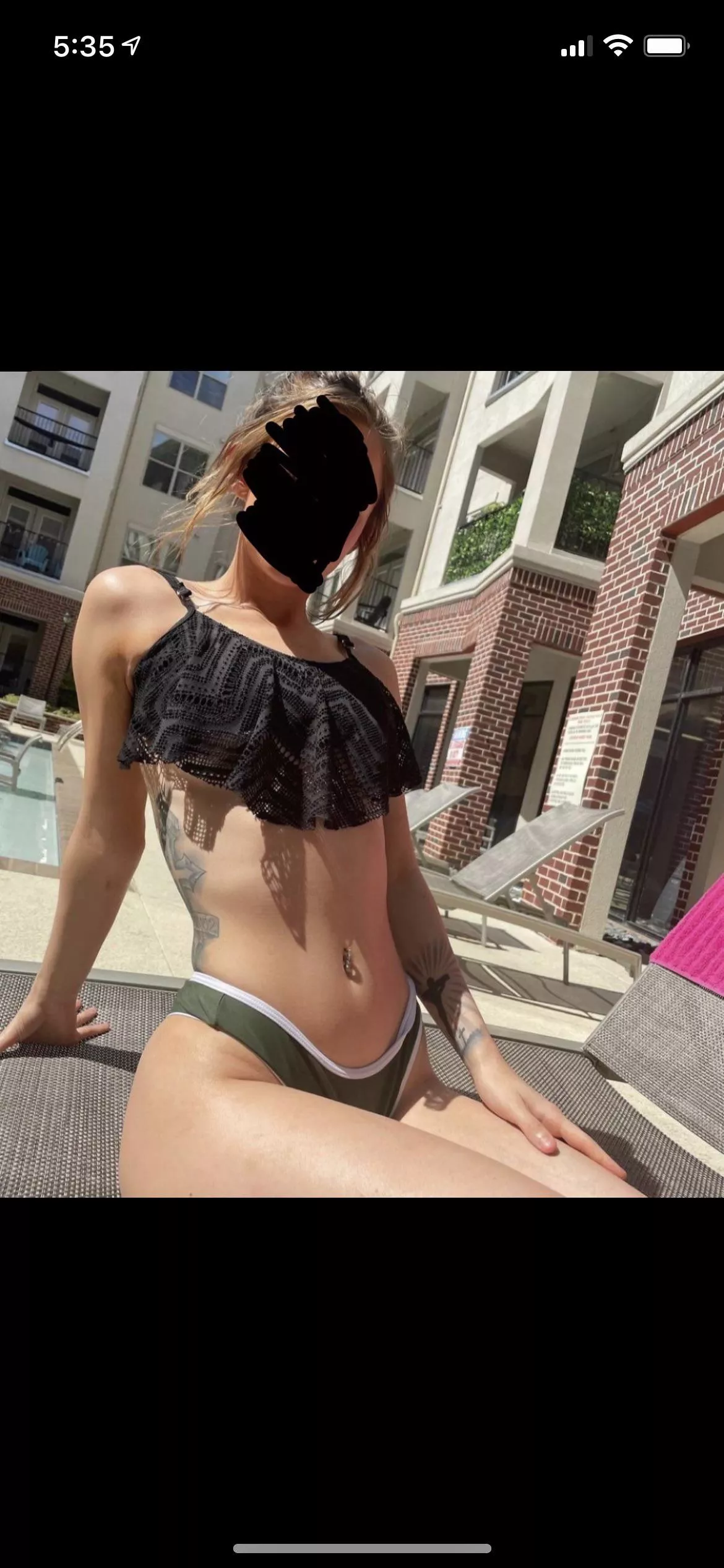 Me and cucky are bored, we wanna chat with daddy☺️😘💋