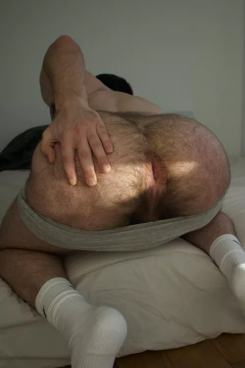 My hole is waiting to be fed 👅