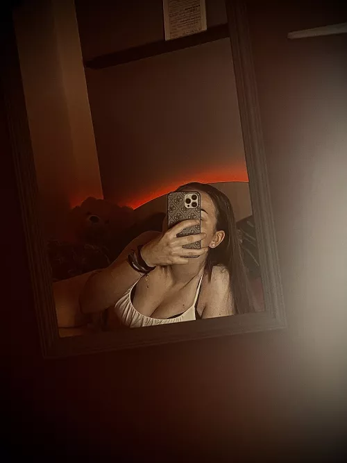 need a man I can send nudes to..any volunteers?