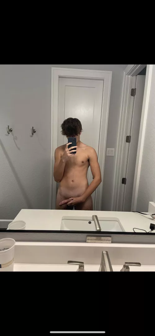 Need tops and bottoms dm rn