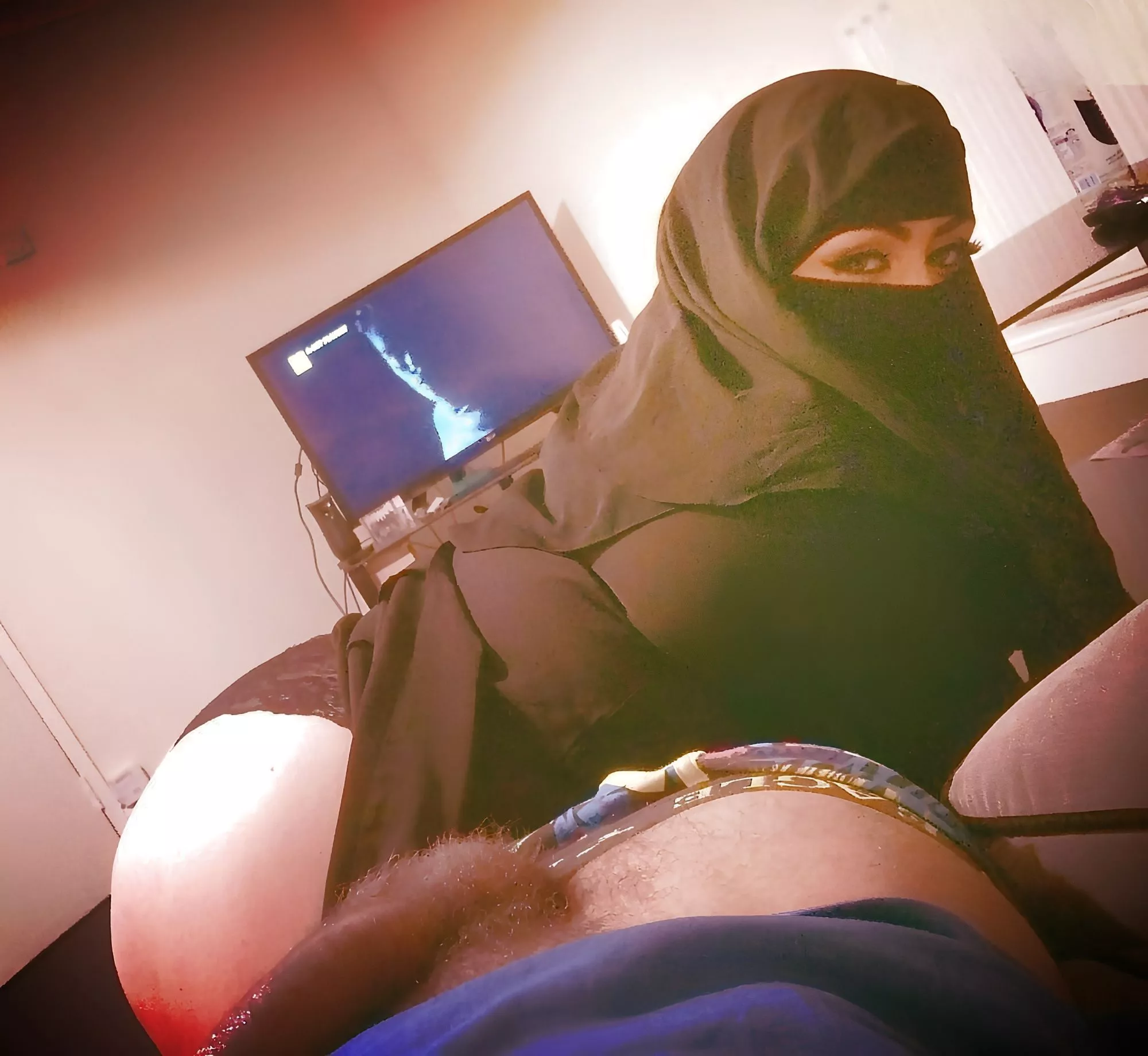 [Not OC] Lioness Watching Her Prey