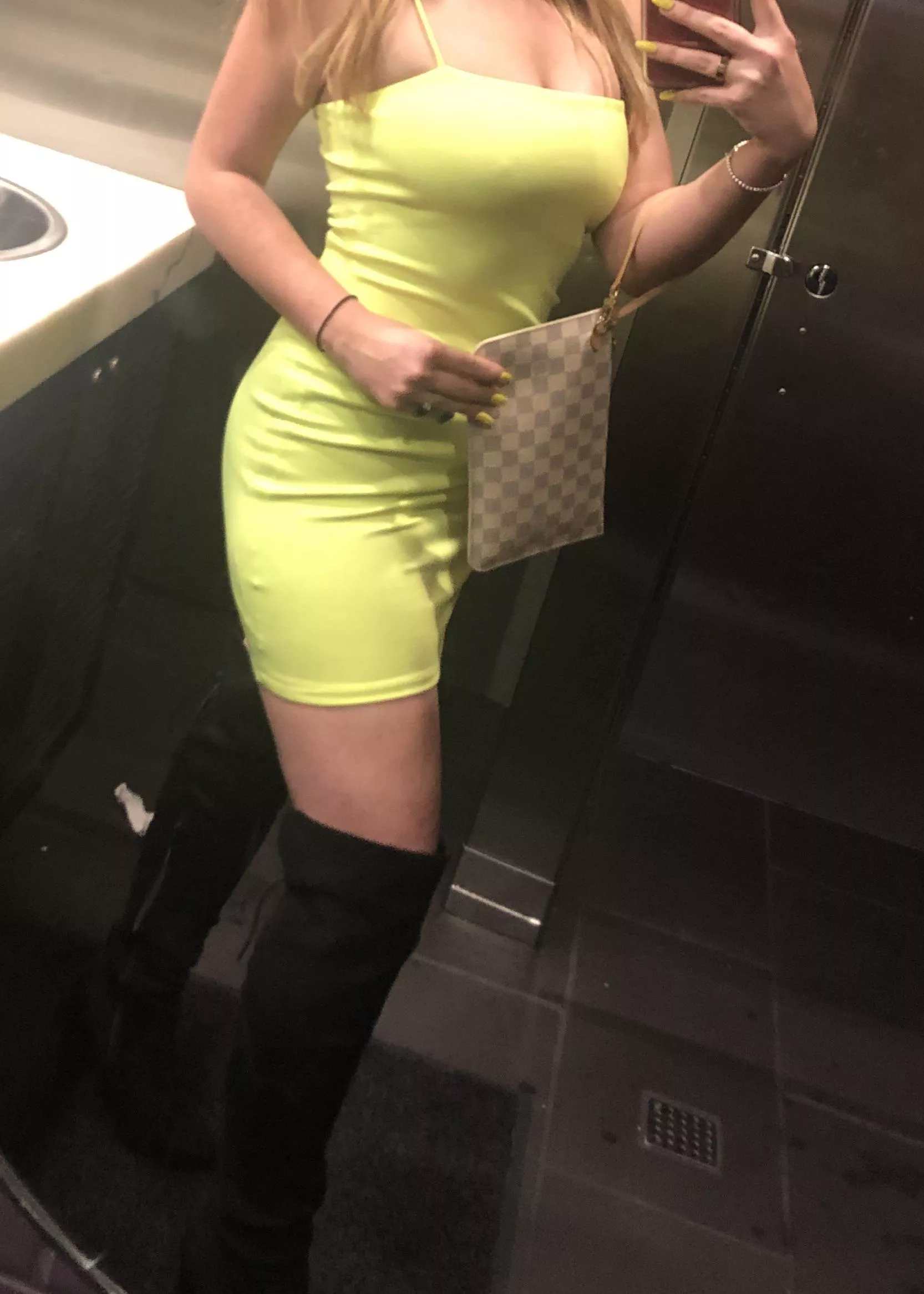 She loves to send pics when she’s out at the bars and rolling