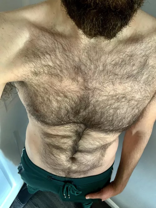 Those wet post-workout pit curls tho...