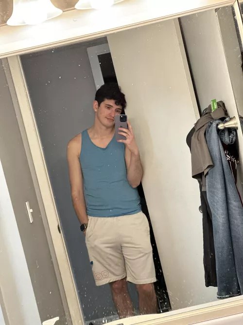 Went to a bar last night with my bf and had an anxiety attack and left him to go sit in the car. Social anxiety sucks.