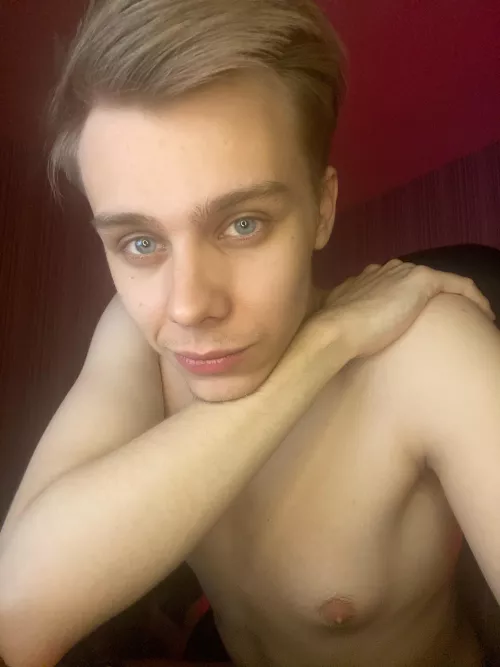 Who likes teen boys? 21yo