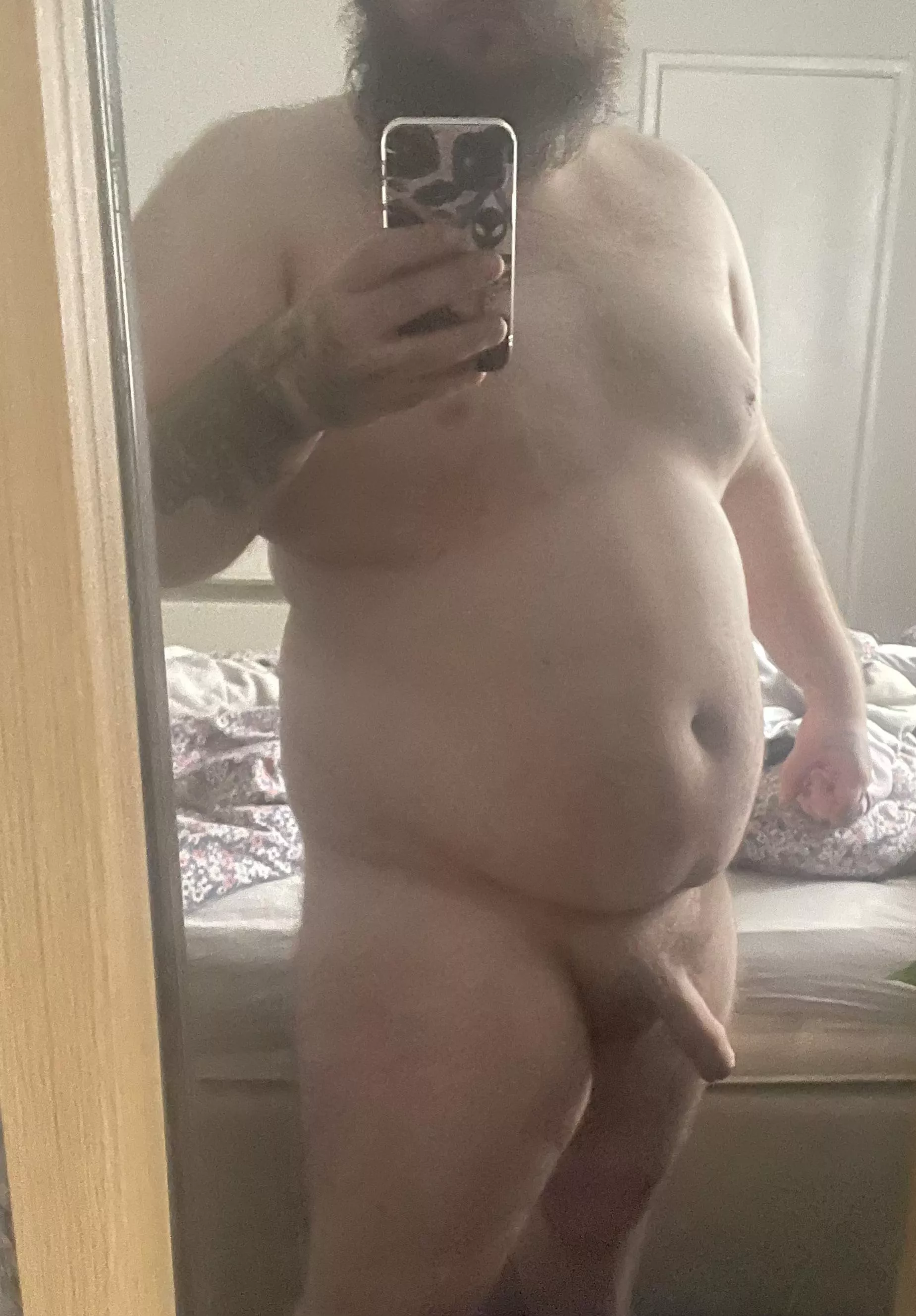 Who’s gunna help me cum?