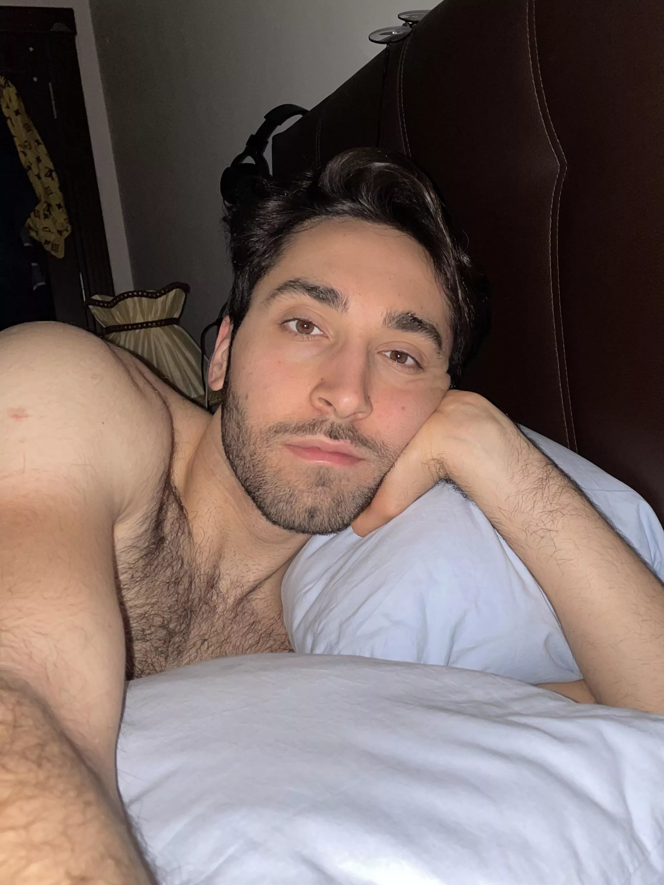 Wishing you hotties a nice weekend 🤍