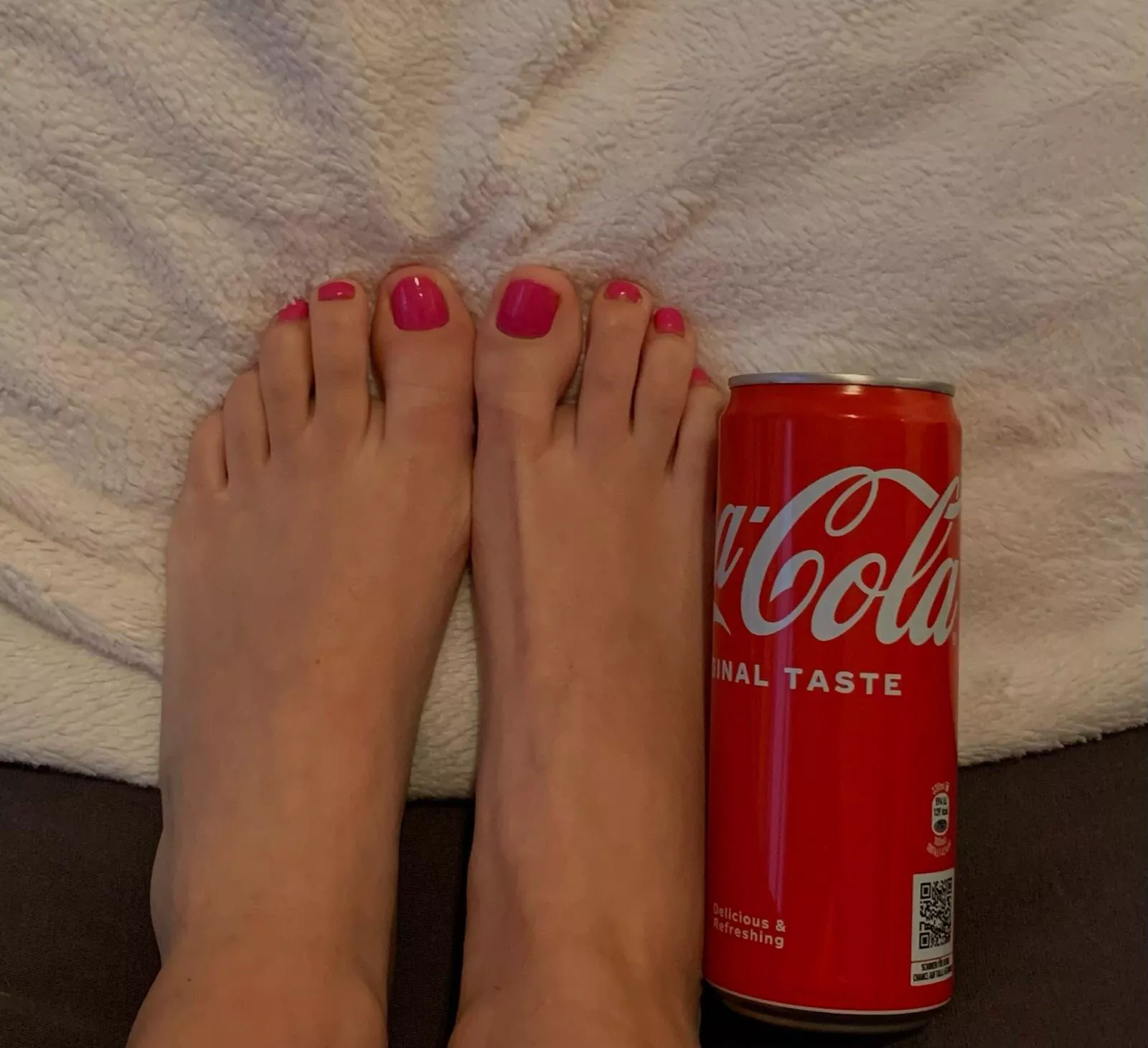 Would rather have something else in between them😏