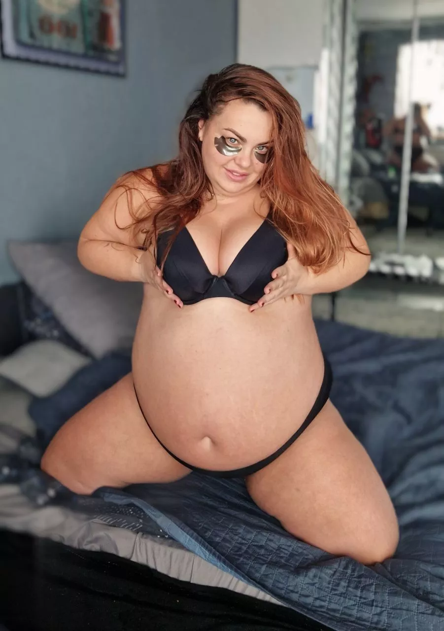 Would you enjoy my curves daily?