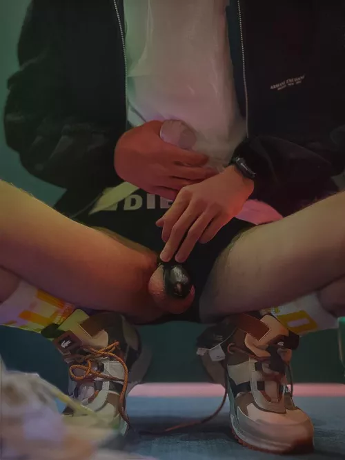 [20] kinky locked boy in the locker room