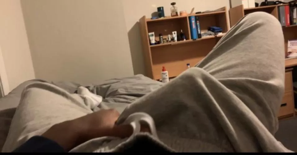 20 straight drunk and horny, need some help. Hmu kessy2002