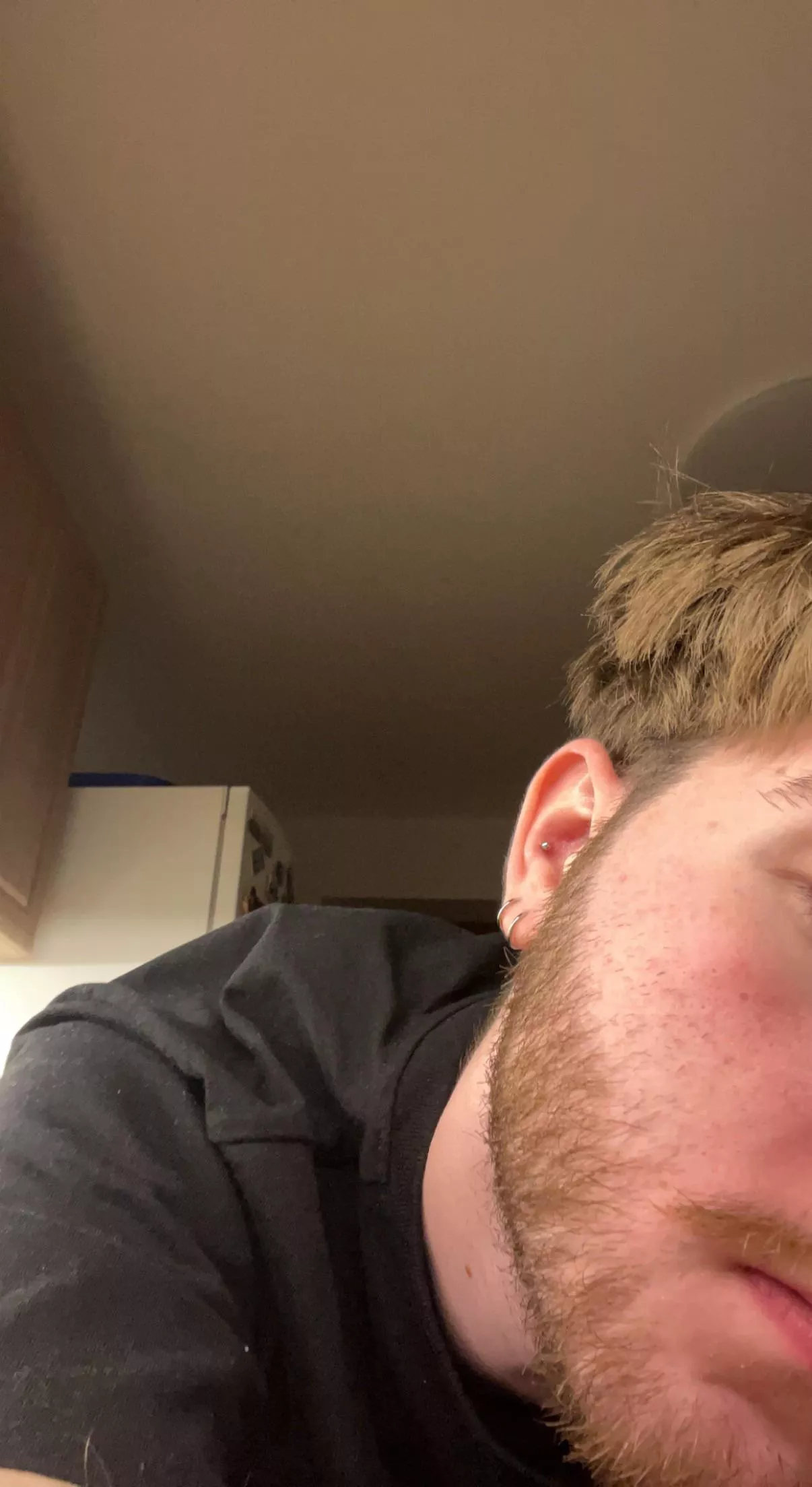 21 hairy romanian looking to jo (hairy+ hung+ balkan+) hmu when adding rares.sebastian