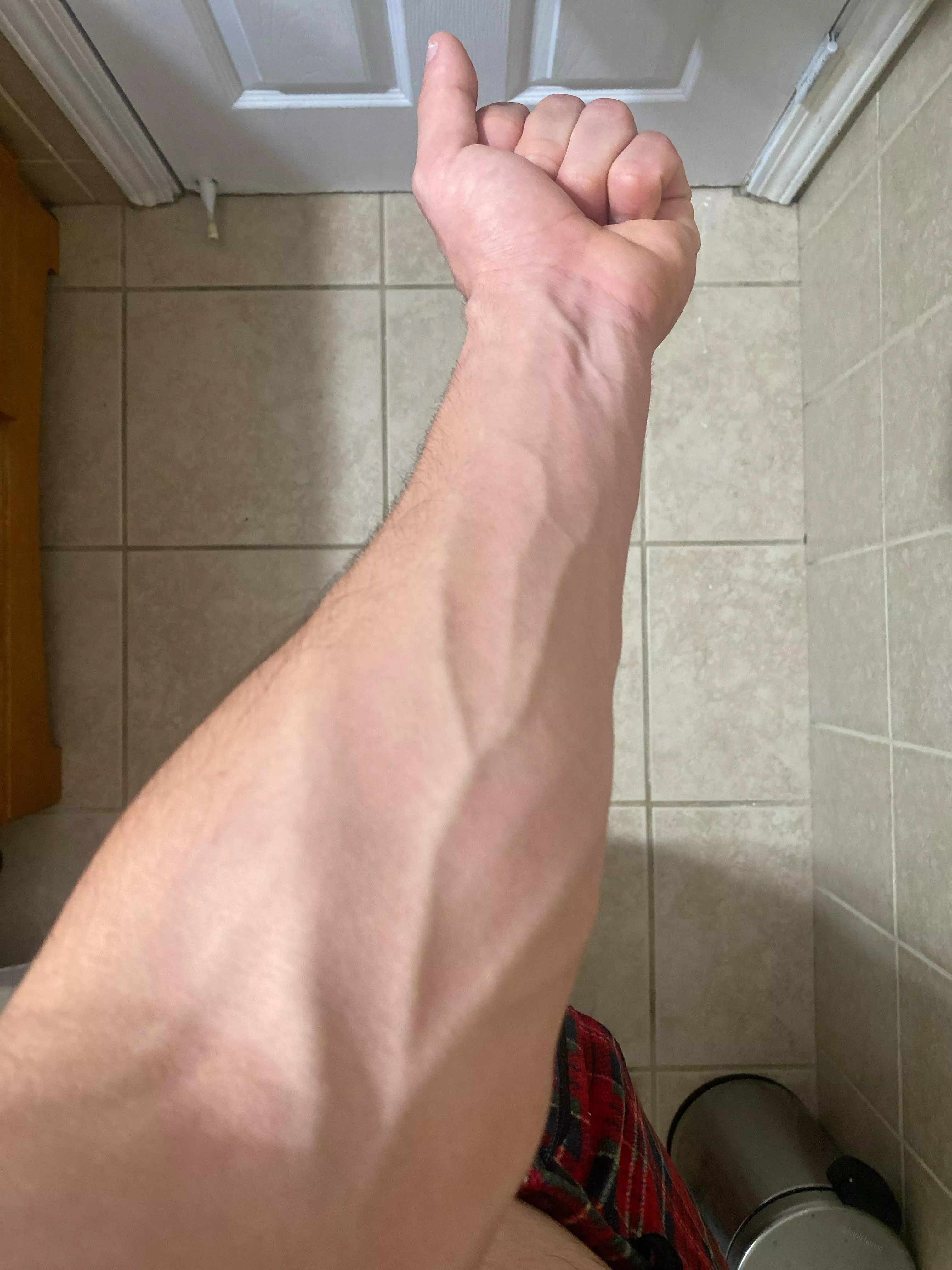 23, w a slim build. Just found this subreddit and thought why not