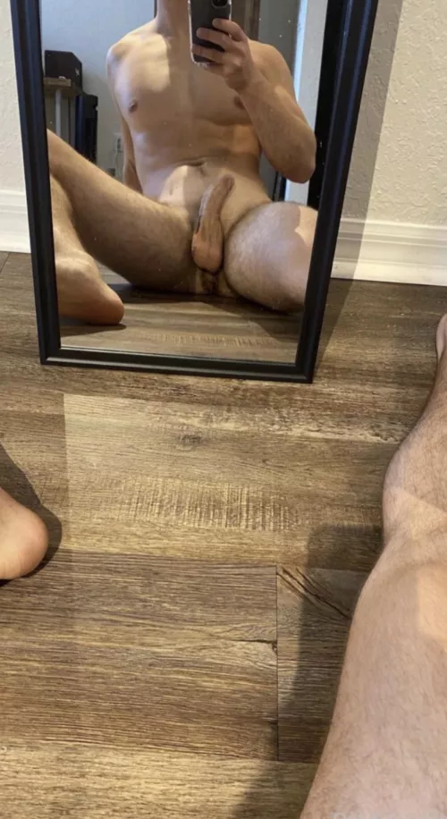 24 hung fit horny bro in the shower looking for similar hung bros, add bijockcock