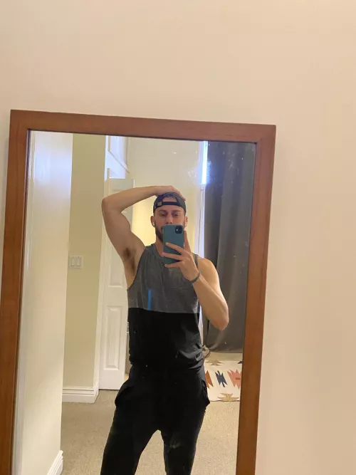 25 big d looking for fit guys only. Snap: jdotcomj