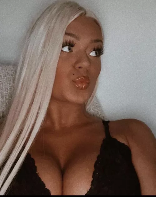 @angelthate good stroking pictures. Run her up