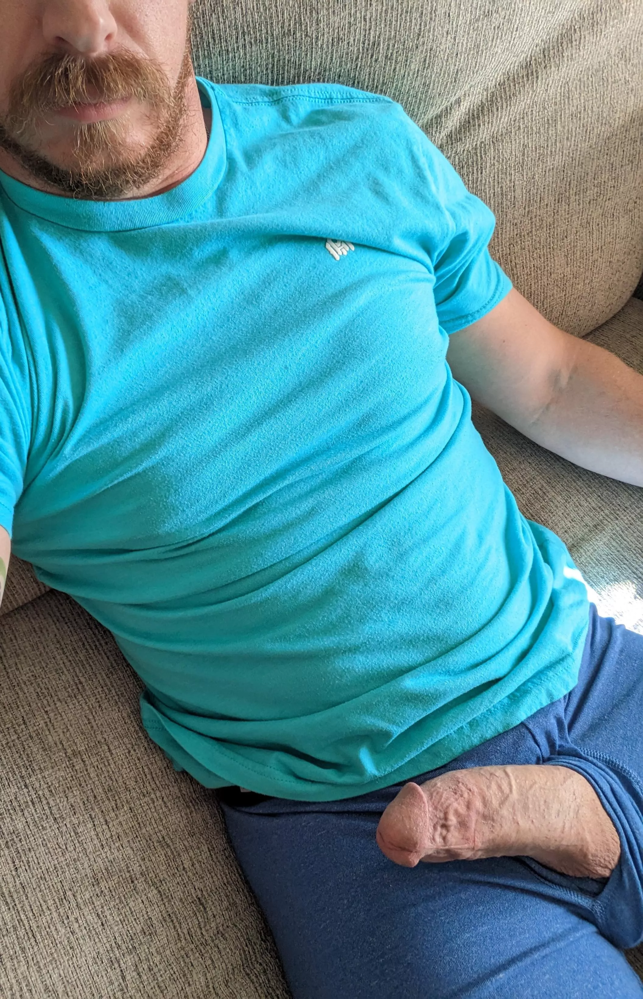 Beard ✔️ partial boner.... wanna help get it all the way there?