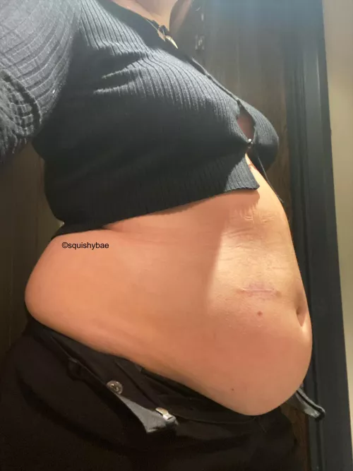 Belly looking big after visiting the food market 🐷