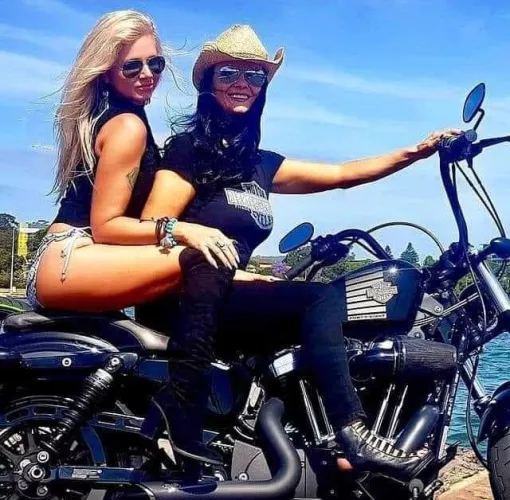 biker chicks