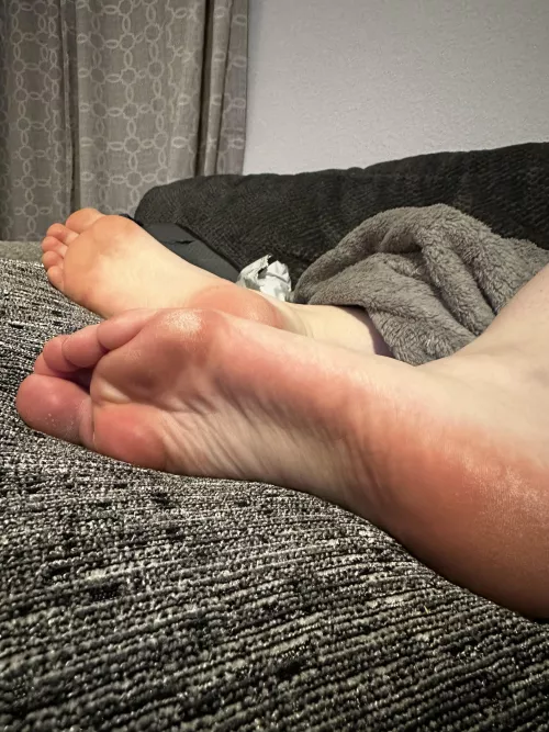 Come rub my sore feet