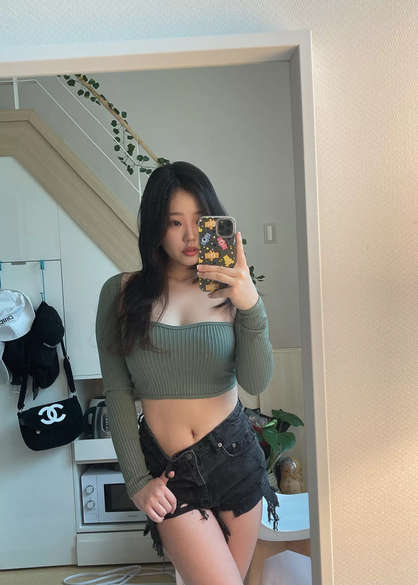 Cute midriff
