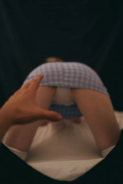 daily dose of your favorite waitress booty 💕