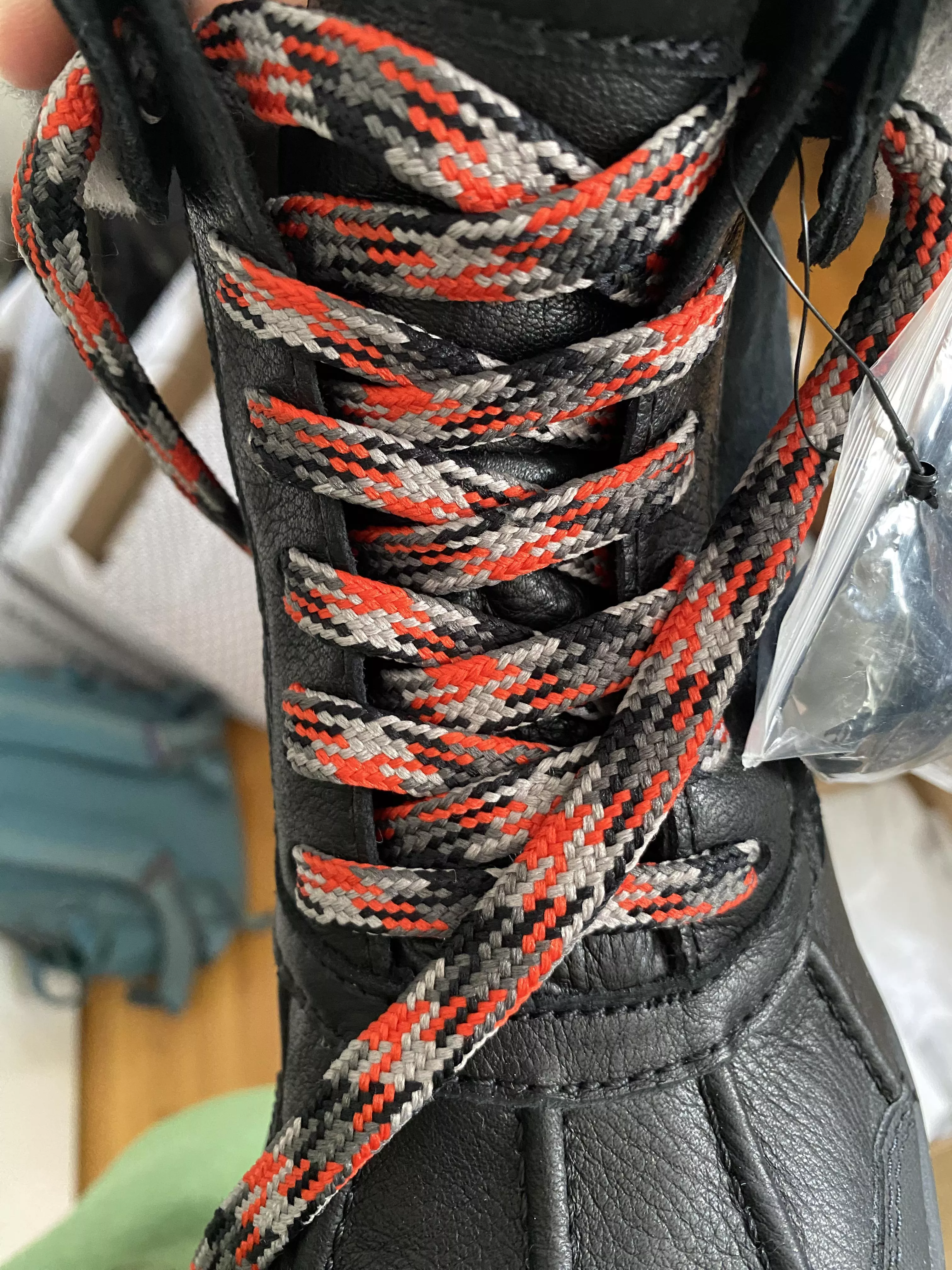 Does anyone know where I can find these laces? [seen here on Uggs]