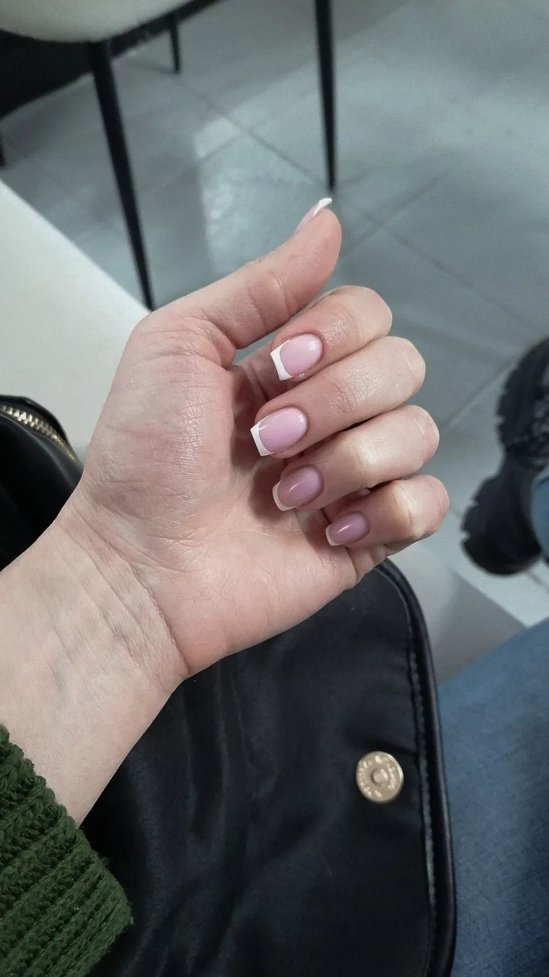 don't you just love a fresh manicure?