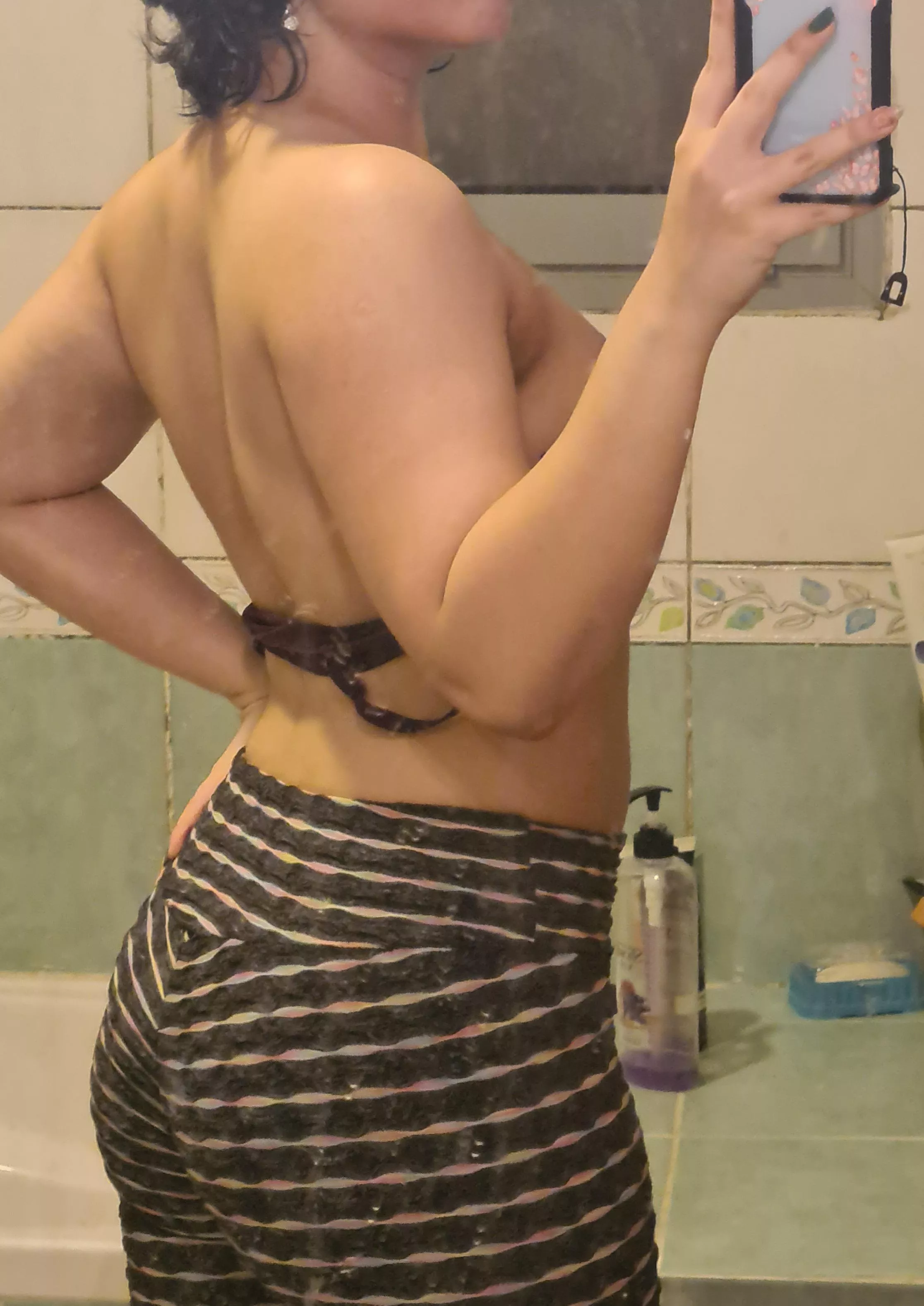dose your work out count i[f] you dont take bathroom mirror pics ?