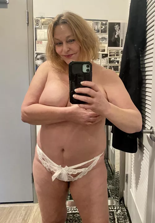 Every day is a pretty panties day with Tess!