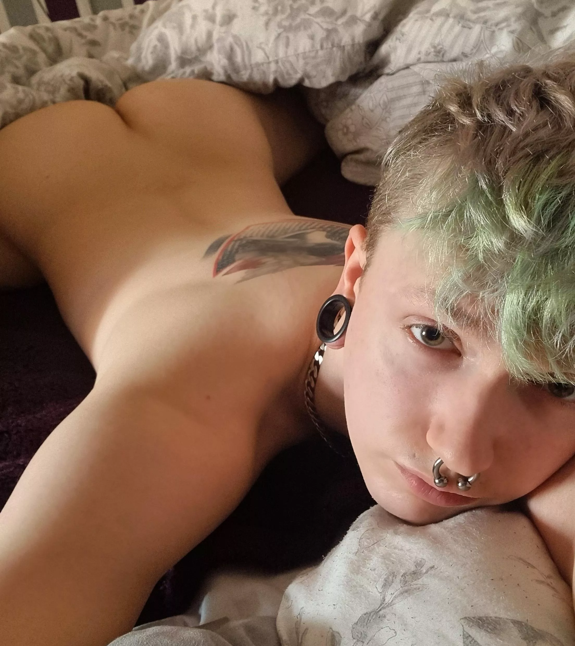 Feeling very needy this morning 🙈