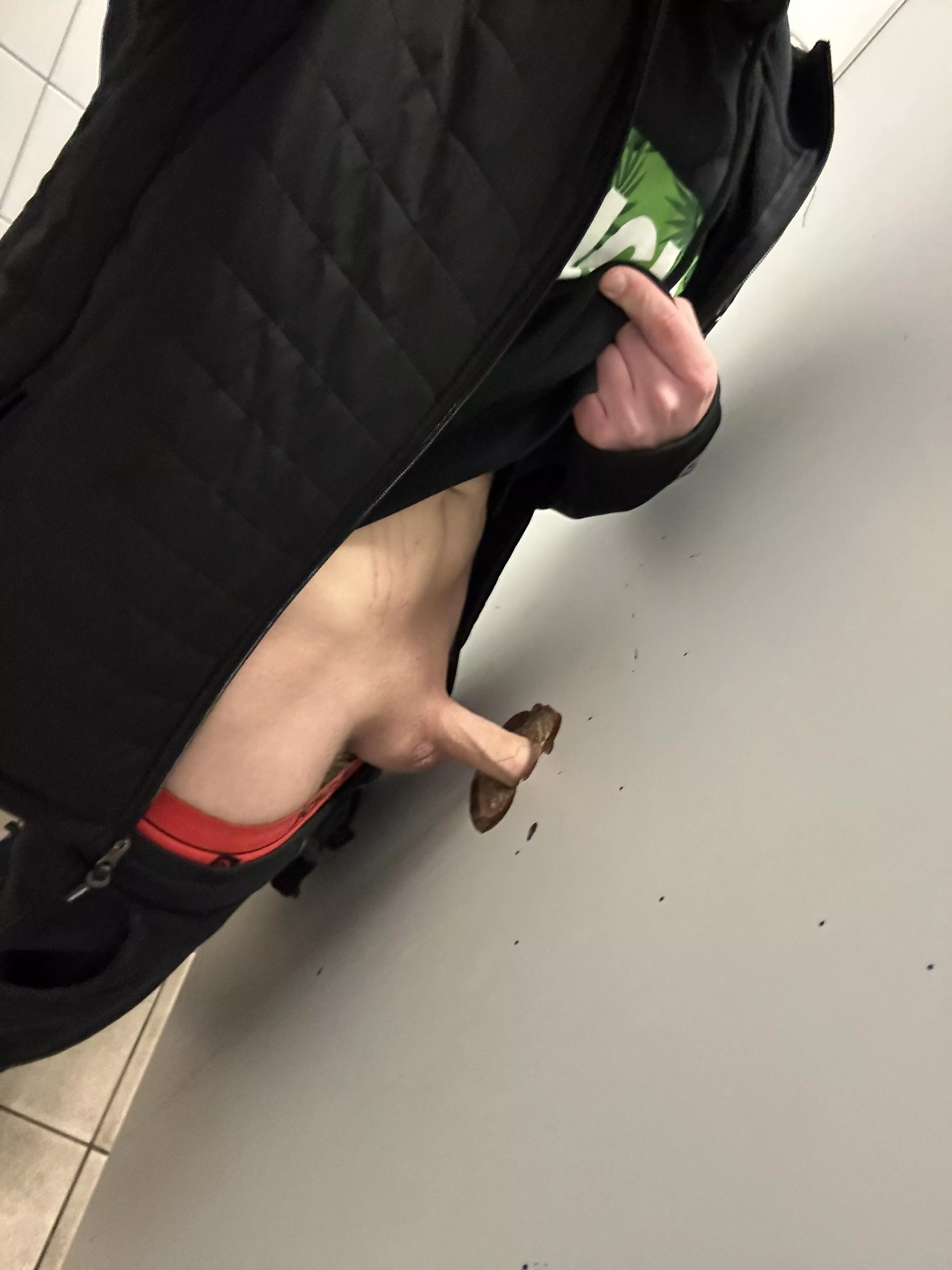 Getting your cock sucked from a stranger is always fun!