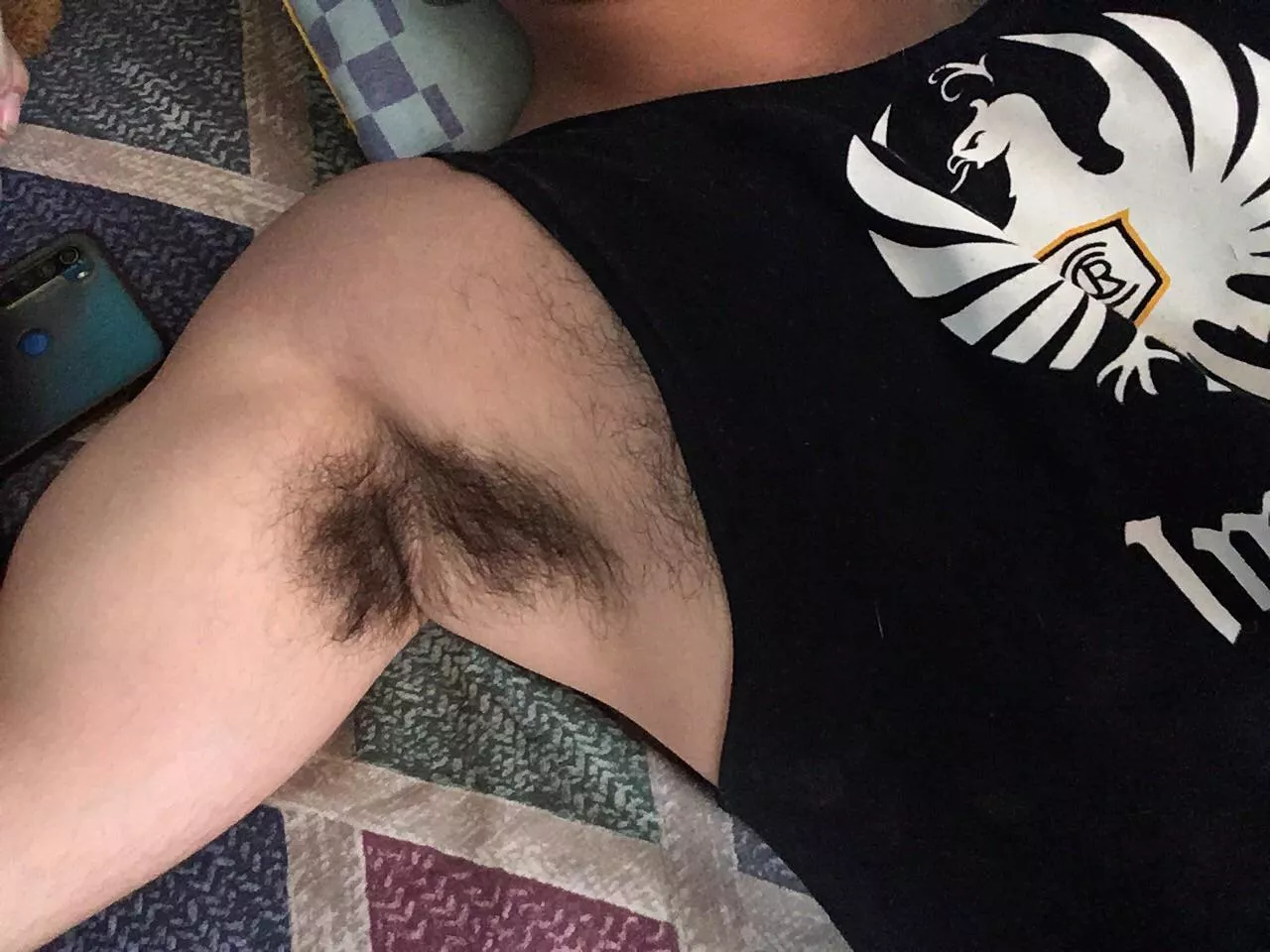 Hairy Costa Rican armpits