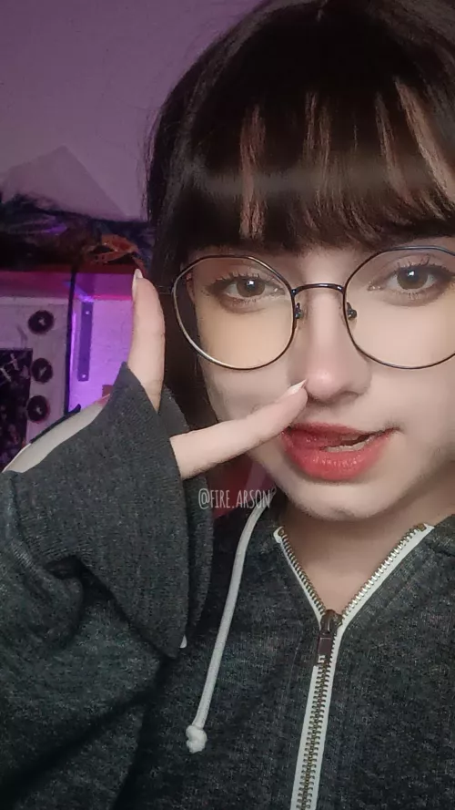 Haven't posted on here in a while 😭 I got demotivated lol 💕 feat my really cute nails