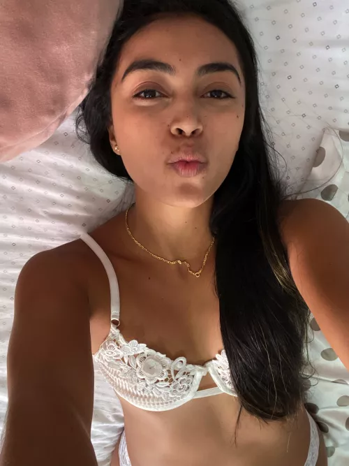 I feel like wearing white is sexy!