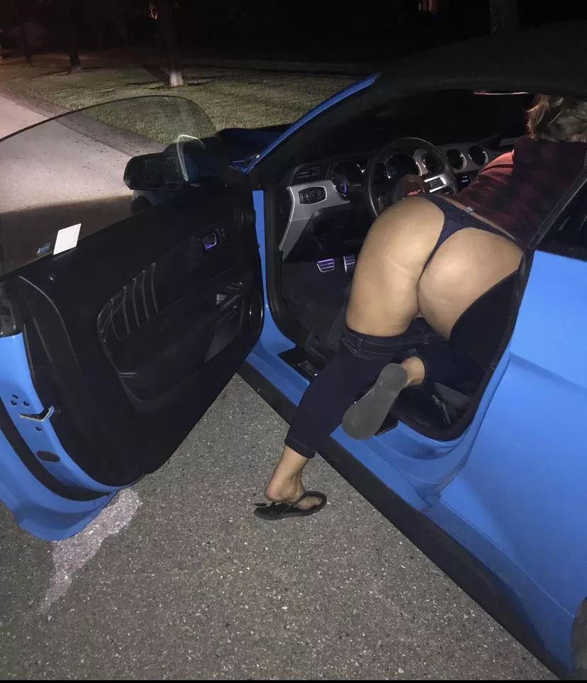 I hate when I lose my phone between the seats