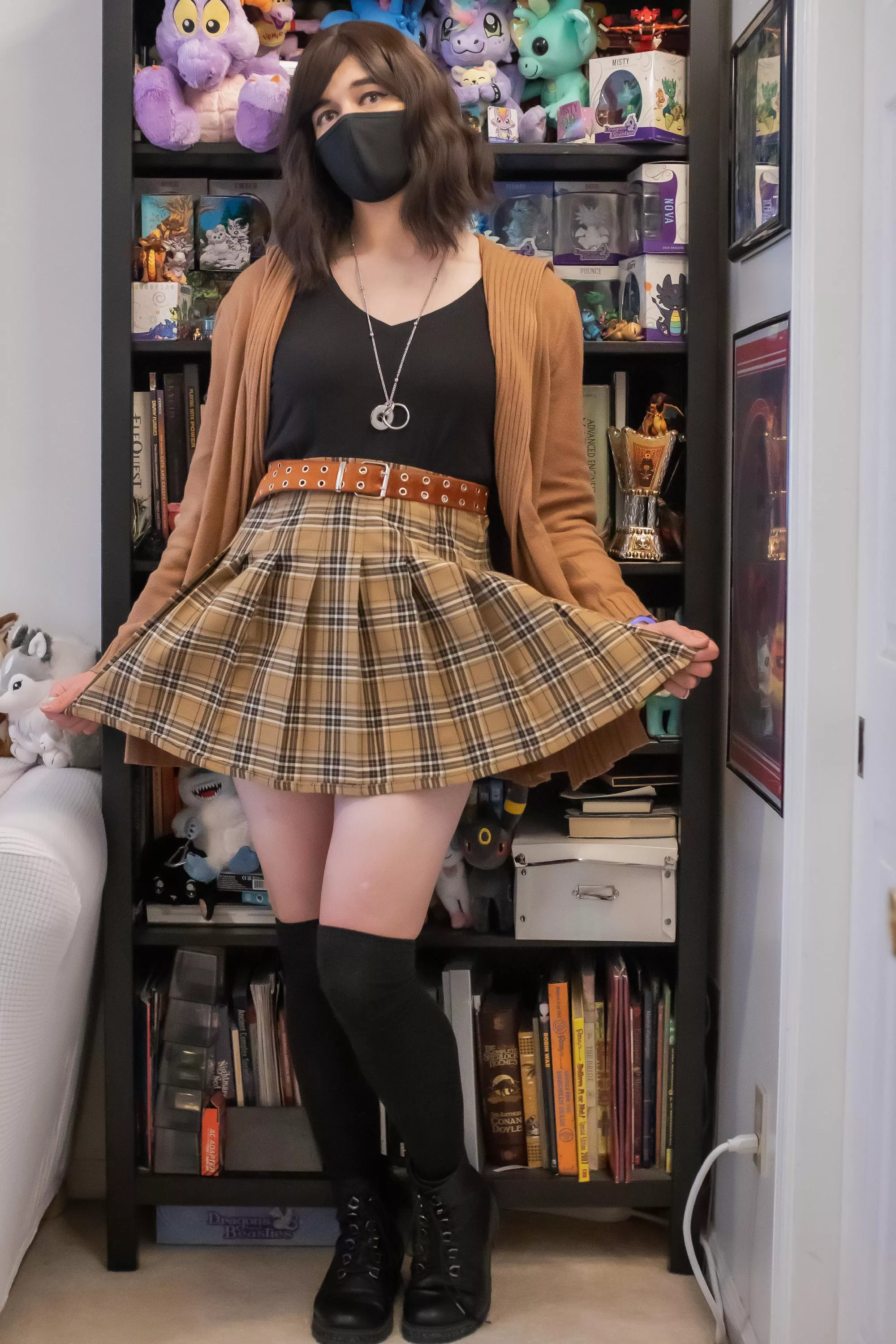 It's cold out but I have thigh highs so it's okay