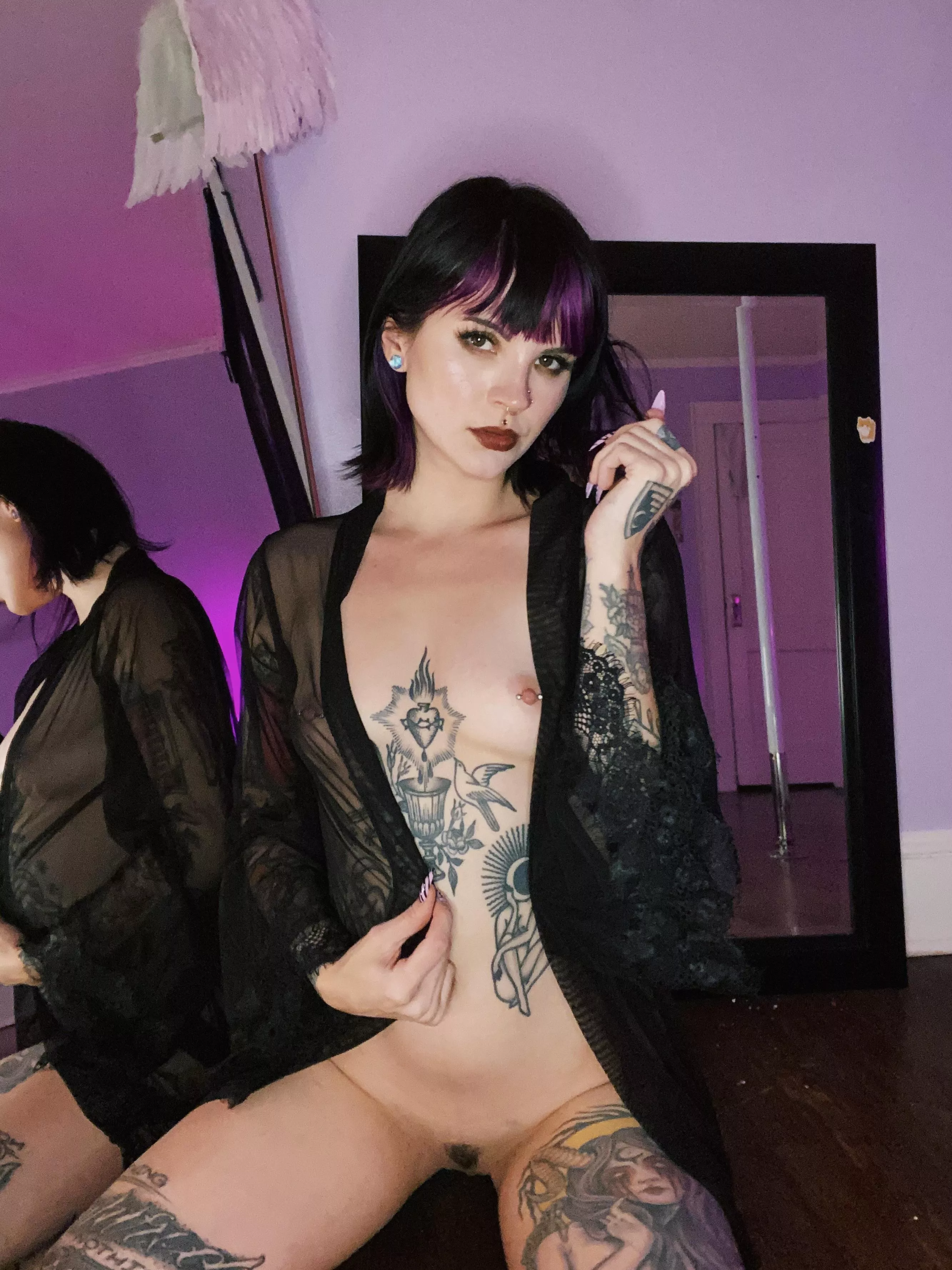 I’ve cast a love spell on you, now I’m your witchy goth gf 🏹❤️