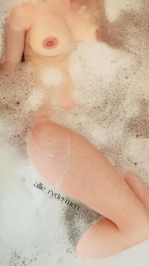 Join me for a hot bubble bath 🧼🫧