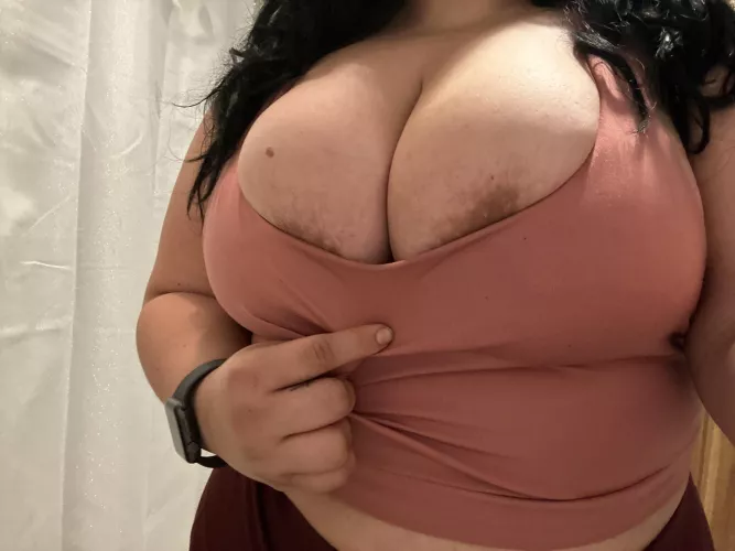 Just a little peeking 😍