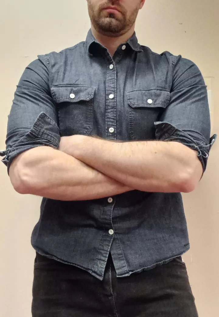 Just a still from my previous hug gif. Let me help with your Sunday Scaries 🤗