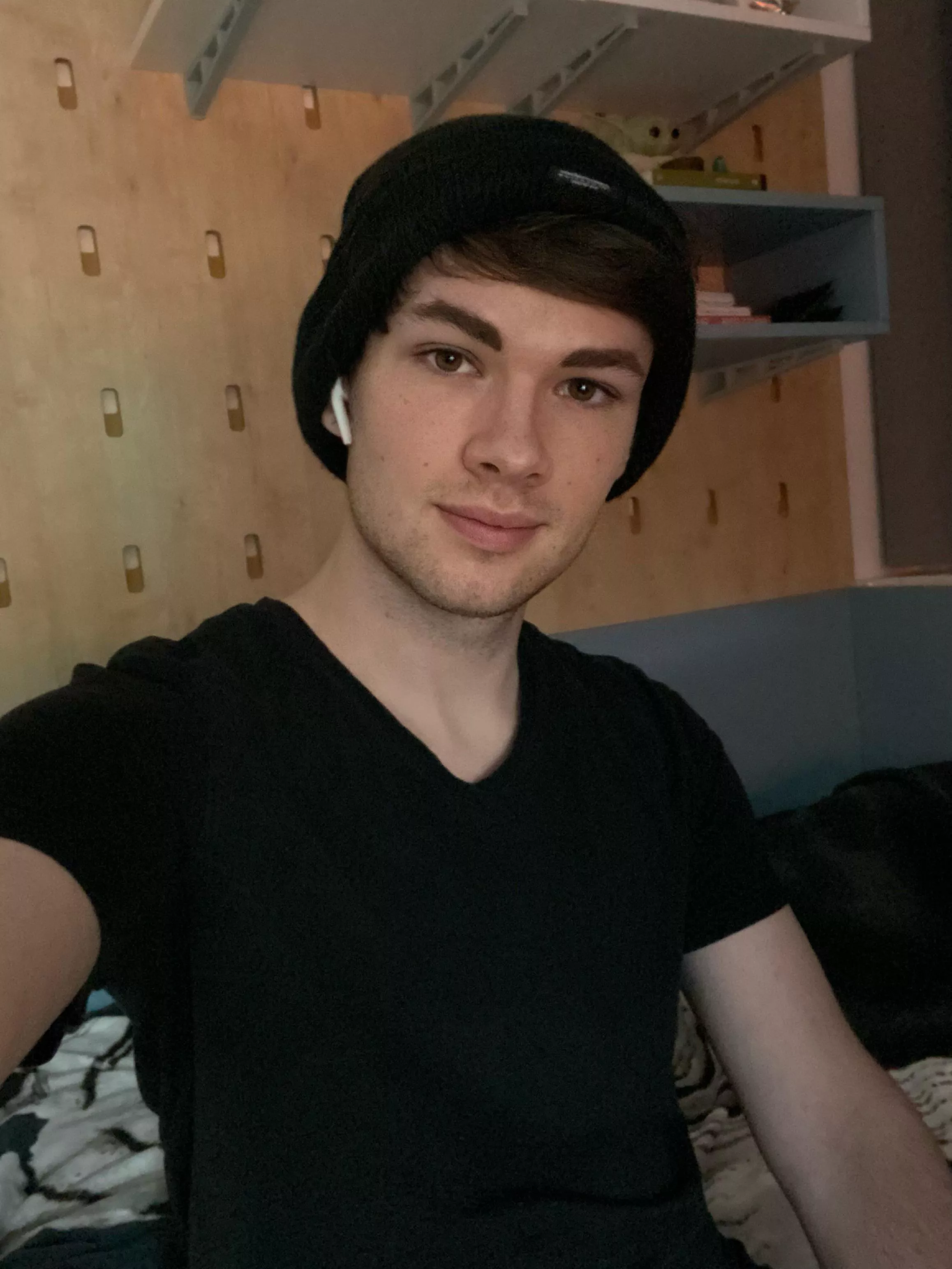 Kinda becoming a hat person.