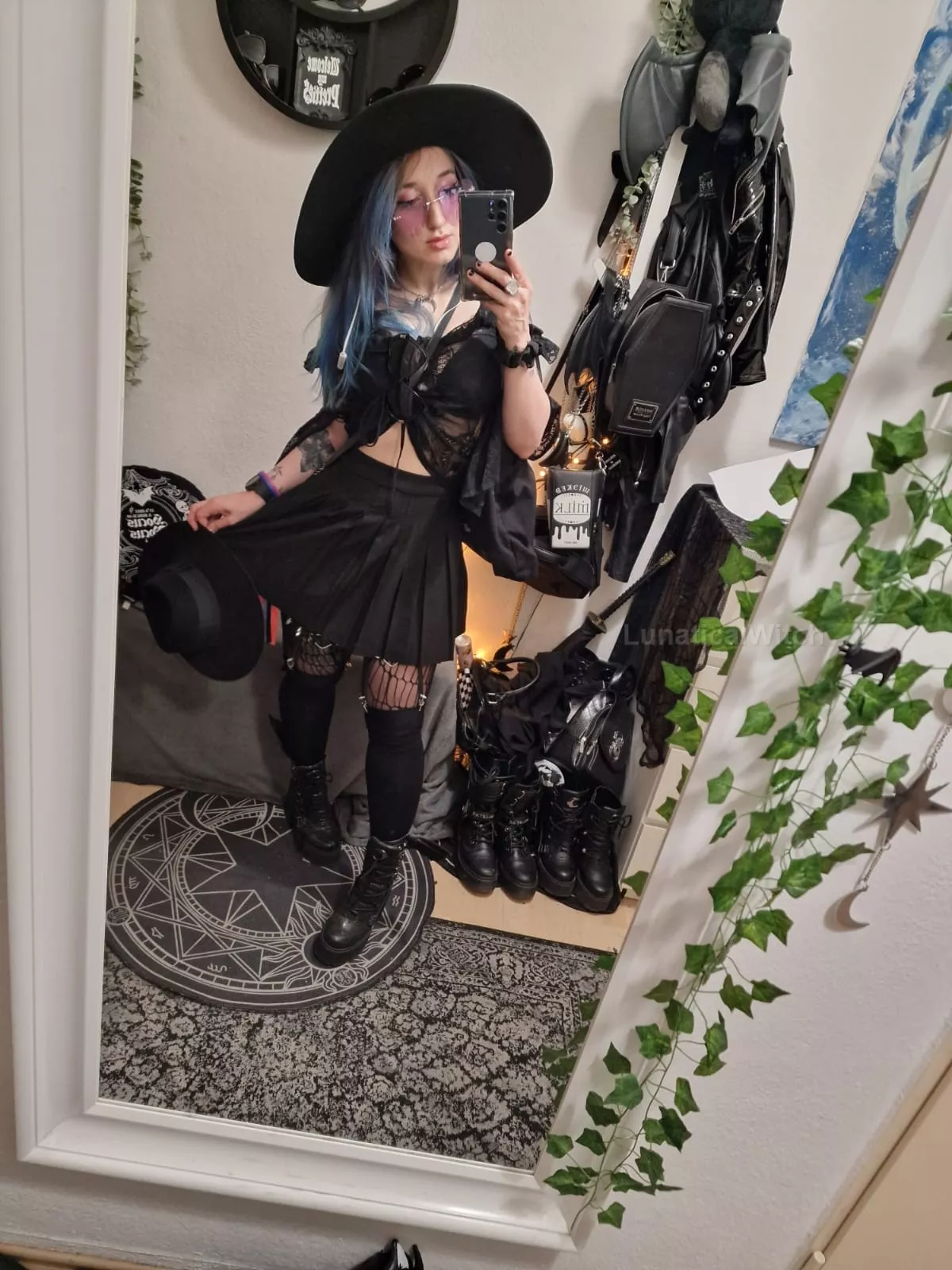 Let a small goth girl ruin you