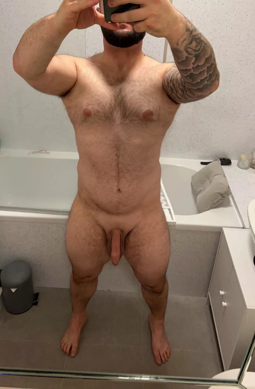 [M] Who else enjoys leg day…