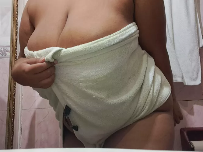 Mommy needs some help in the bathroom