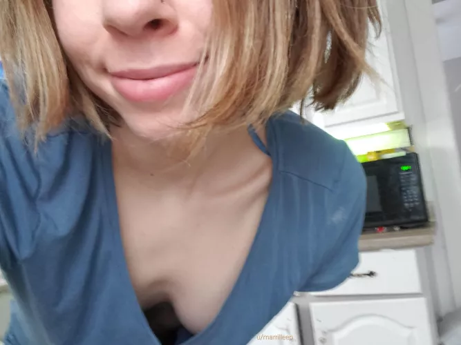 my nightie is too loose! (f)