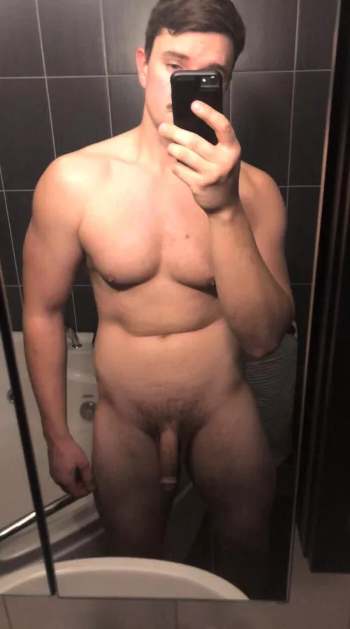 New here, so are tall guys appreciated?