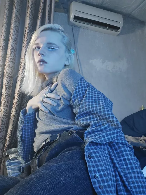 omg im so jealous of everyone here 😭